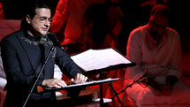  Iranian singer Homayoun Shajarian and his ensemble ‘Siavash’ held concert