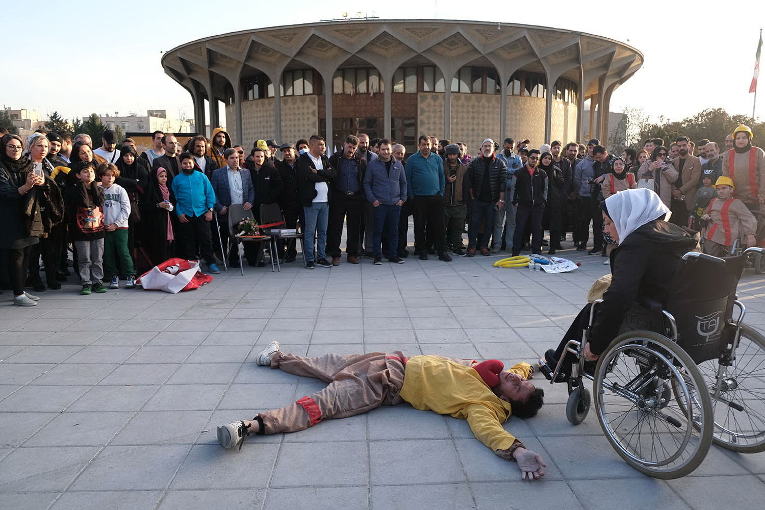 دومین روز چهل و دومین جشنواره بین المللی تئاتر فجر
